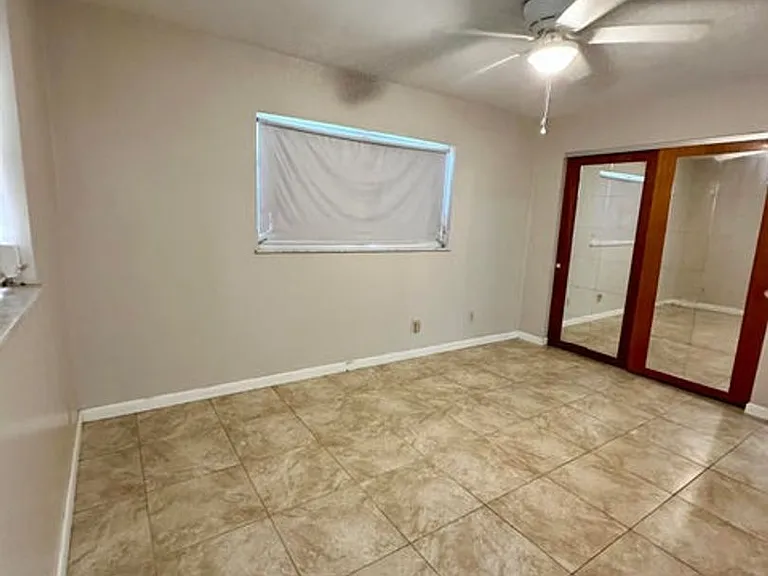 680 Birchwood Ln — Photo 17