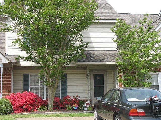 1st image of 630 Brisa Ct