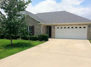 714 Carter Grove Rd, Toney, AL 35773