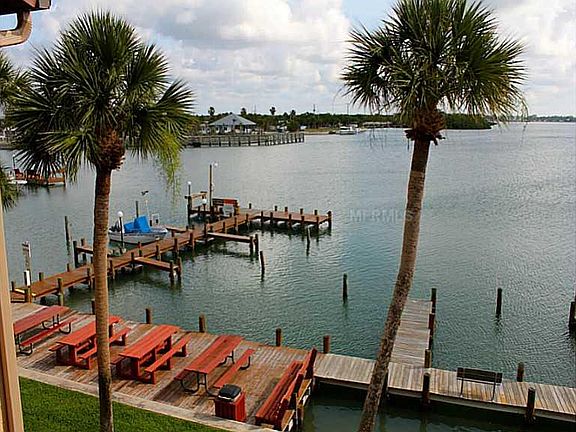 5th image of 1765 Gulf Blvd Unit 406
