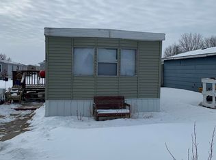 1304 12th Ave SW, Watertown, SD 57201