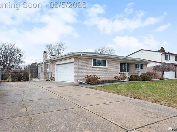 3461 Lancaster Dr, Sterling Heights, MI 48310