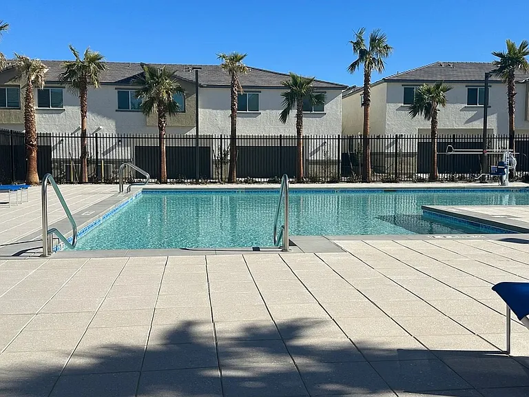 2726 Atomic Tangerine Way #2 — Photo 39