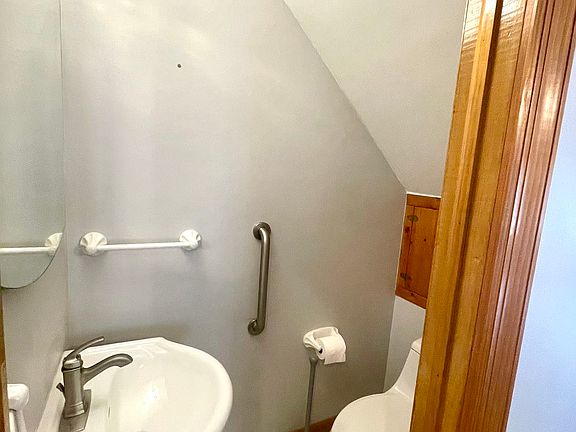 5th image of 244-39 89th Ave #2
