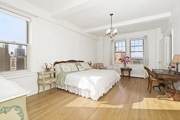 Sold by Brown Harris Stevens | media 9