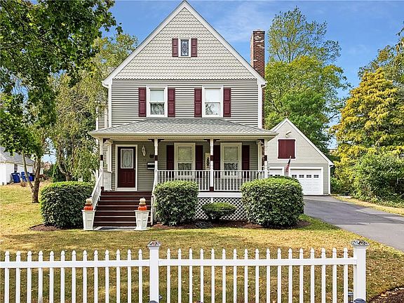 2nd image of 25 Brown St