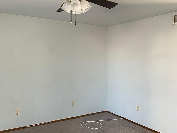 2nd image of 3741 Chiricahua Dr