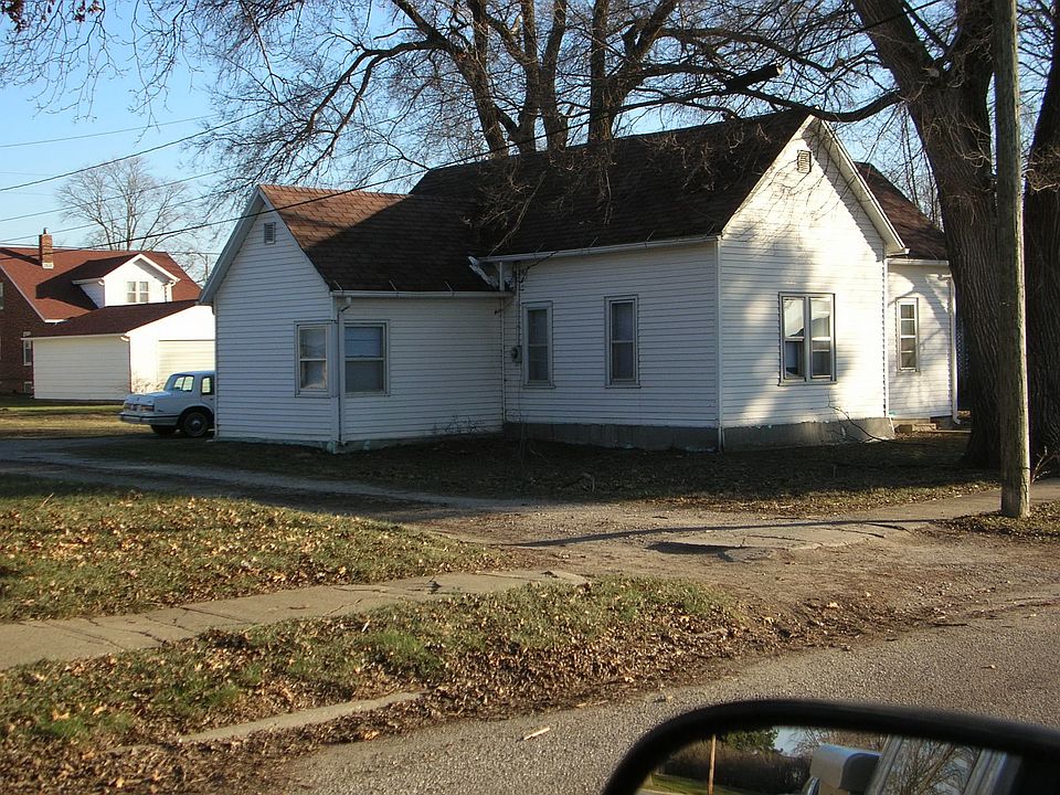 2nd image of 207 Coover Ave