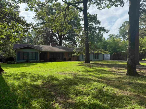 1073 Westwood Rd, Camden, AR 71701