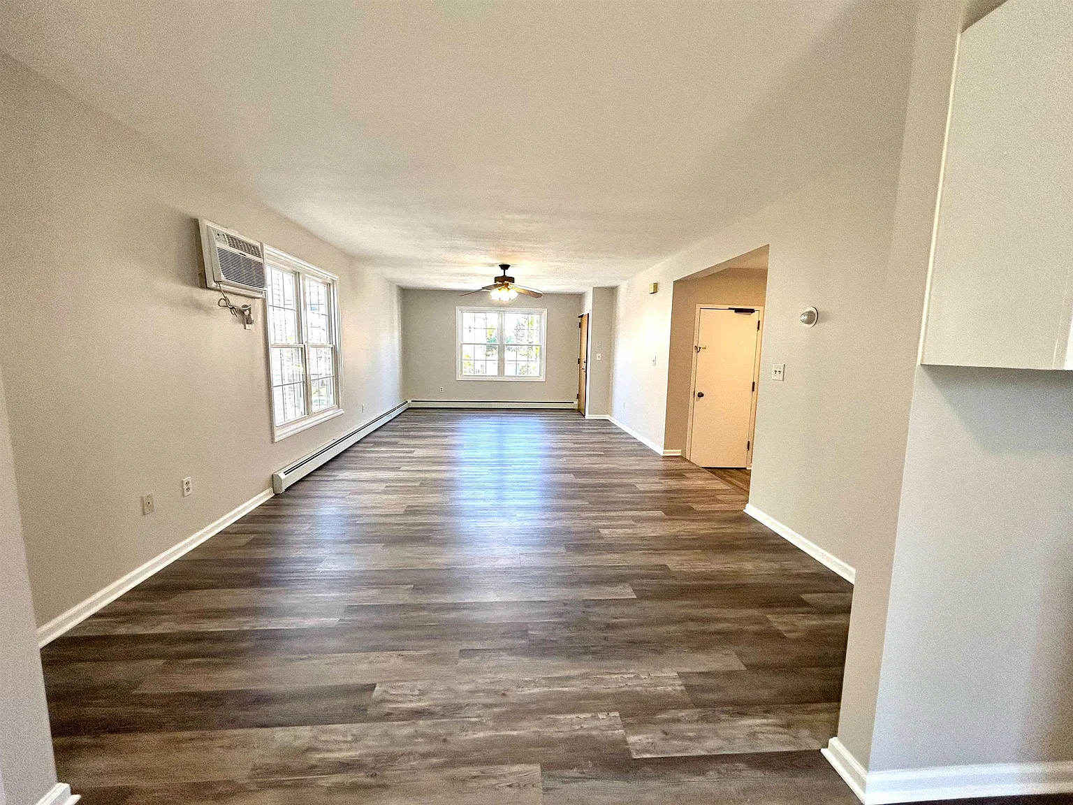 2 bed, 1.0 bath, $2,250 — Photo 4