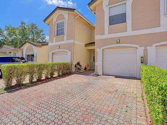 2nd image of 4758 NW 117th Avenue