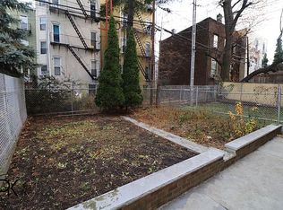 102 Diamond St APT 1L, Brooklyn, NY 11222