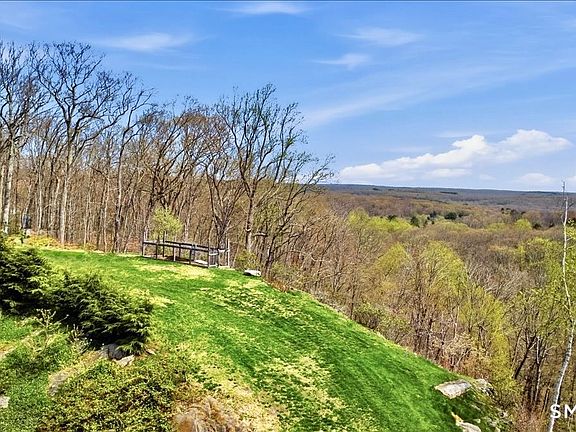 2nd image of 56 Goldmine Road