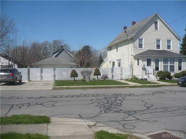 1st image of 21 Mitchell Pl