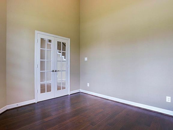 3rd image of 20790 Lavone Dr