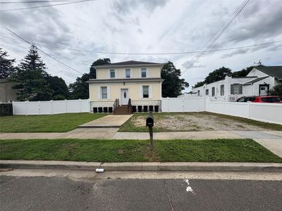 741 Clocks Boulevard, Massapequa, NY, 11758
