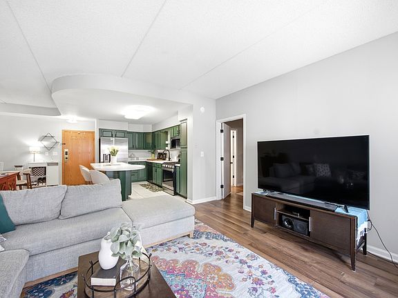 5th image of 7410 W Lawrence Ave Unit 217