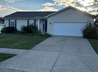 205 Trotters Point Dr, Wright City, MO 63390