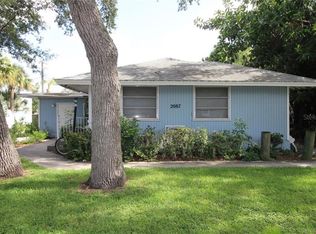 2087 Arlington St #3, Sarasota, FL 34239