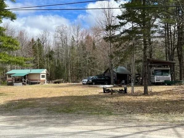 64 Main Road, Burlington, ME 04417