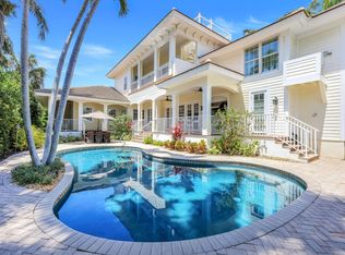 1550 Gordon Dr, Naples, FL 34102
