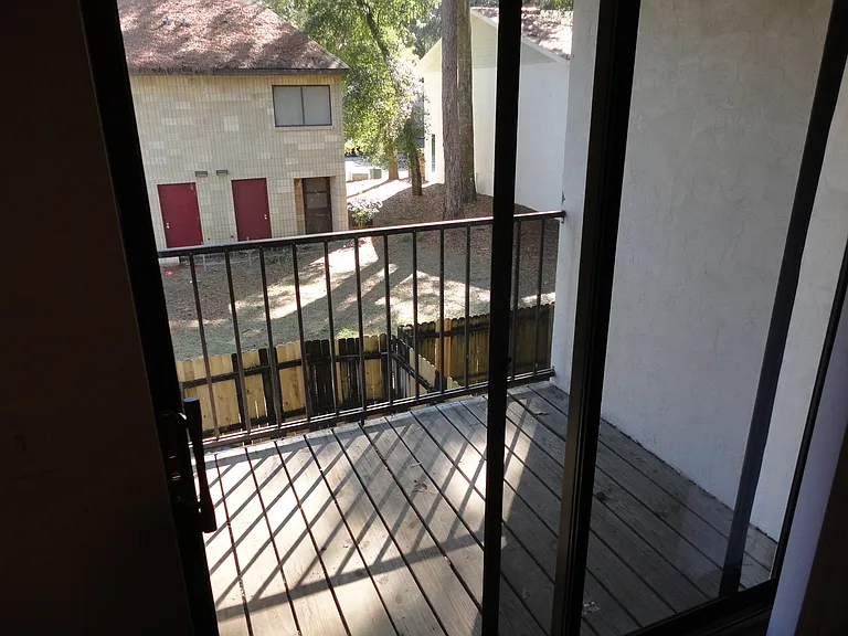 2147 SW 39th Way — Photo 12