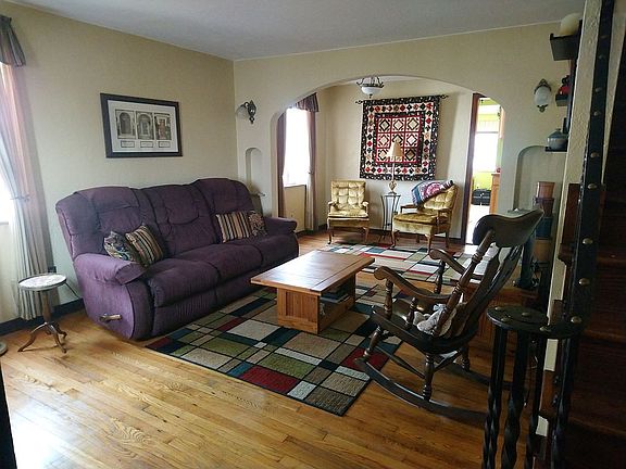 4th image of 2417 Greensburg Pike