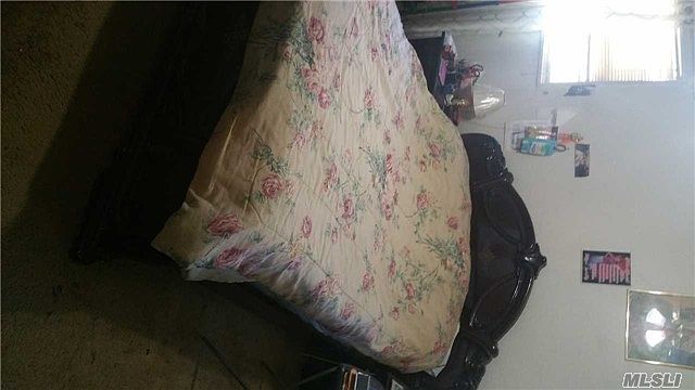 2nd image of 1324 E 103rd St