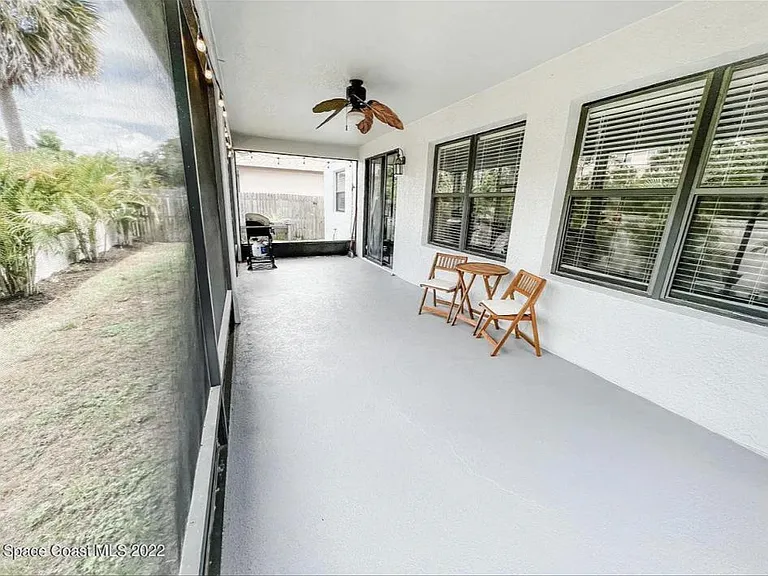 822 Marian Ct — Photo 8