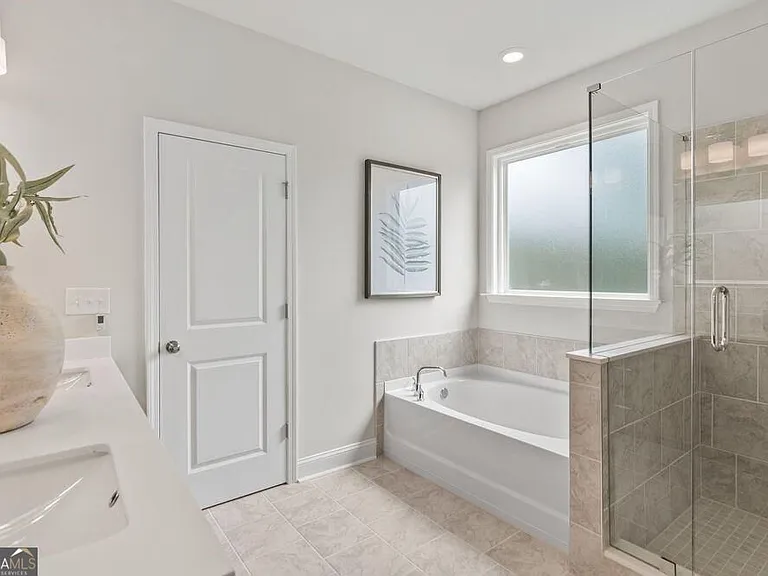 5015 Kennison Way — Photo 18