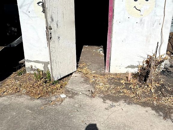 5th image of 2611 E HOUSTON ST