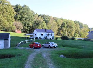 212 Nunamaker Hill Rd, Ford City, PA 16226