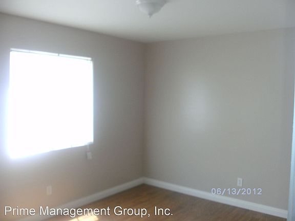4th image of 1701 W Century Blvd