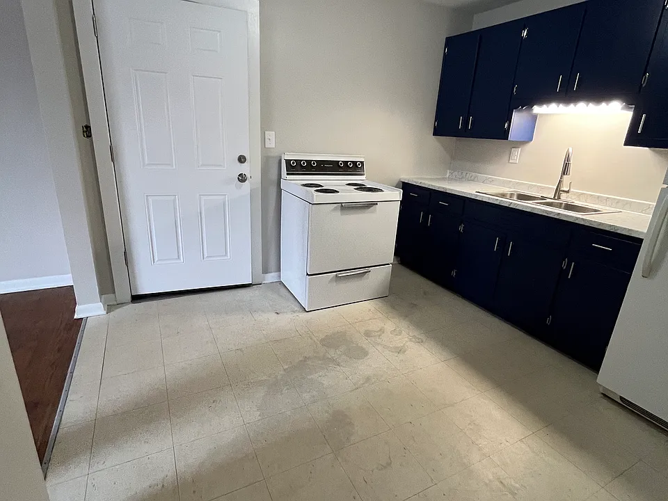 6 S 2nd St #3