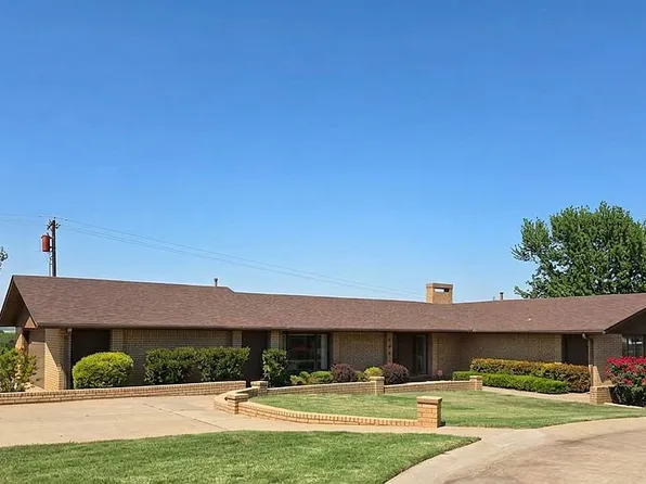 506 Spruce St, Alva, OK 73717