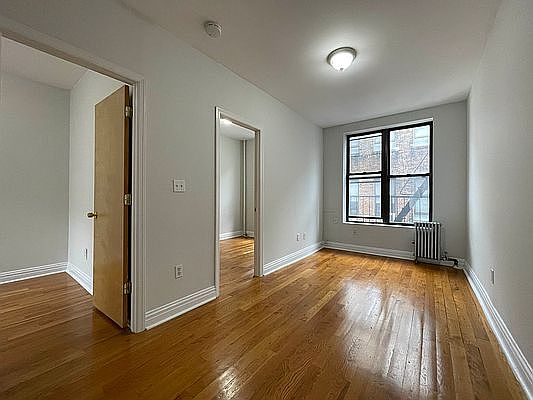 3rd image of 132 Thompson St APT 32