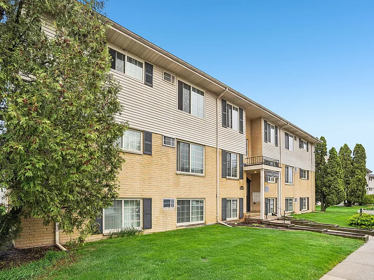 River Raisin Apartments — Photo 66