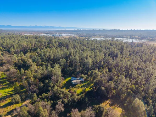 7766 Raven Rd, Redding, CA 96001