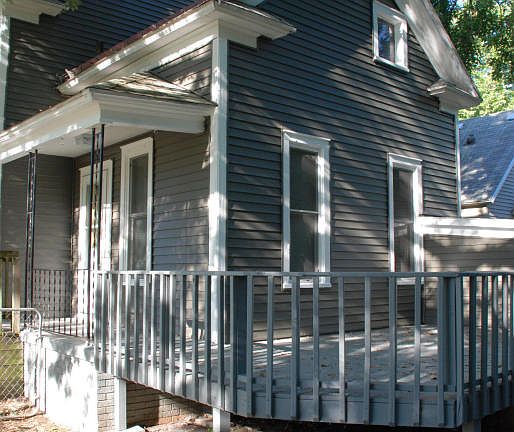 3rd image of 851 Richmond St NW