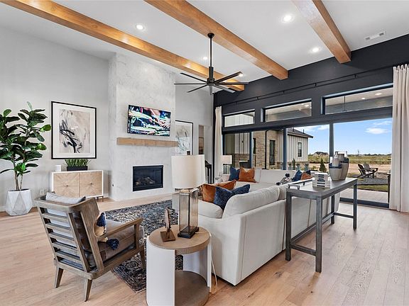 5th image of 4077 Edgewater Terrace Ln