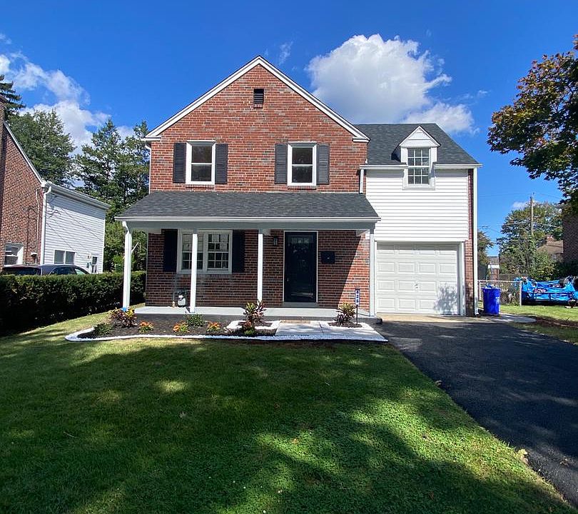 1st image of 825 Stanbridge Rd