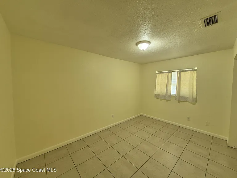 819 Cedar Dr — Photo 10