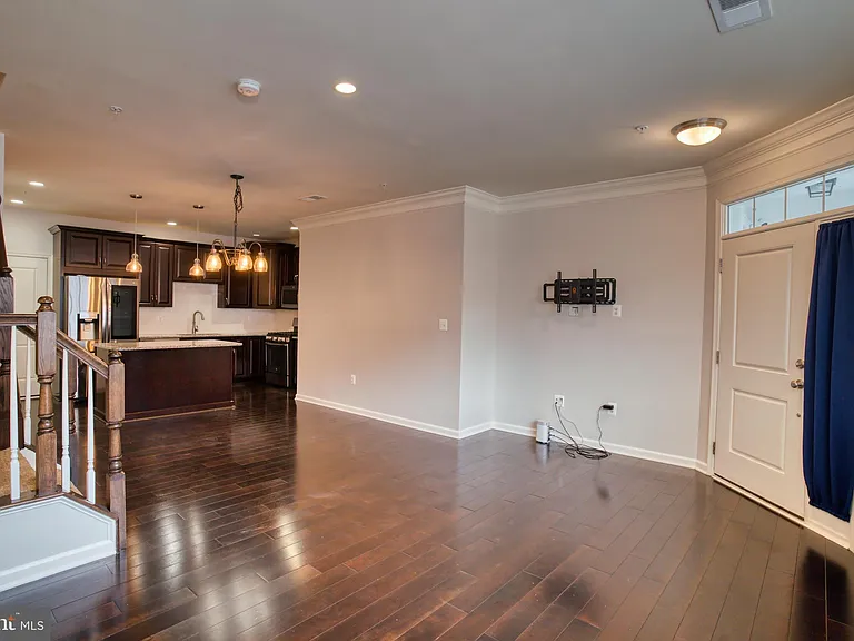 23542 Buckland Farm Ter — Photo 4
