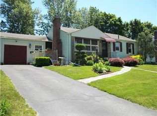 138 Scenic Dr, Cranston, RI 02920