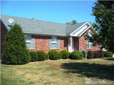 372 Spring Lake Ct, Louisville, KY, 40229