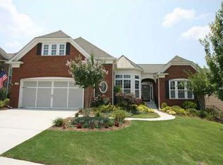 6428 Falling Water Ln, Hoschton, GA 30548