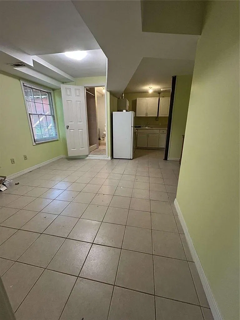 1 bed, 1.0 bath, $1,100 — Photo 4