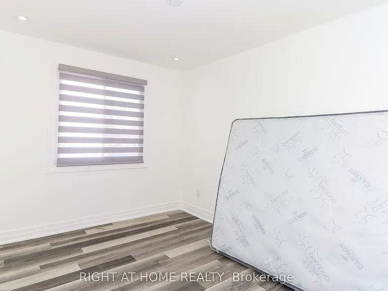 35 Toronto St — Photo 11