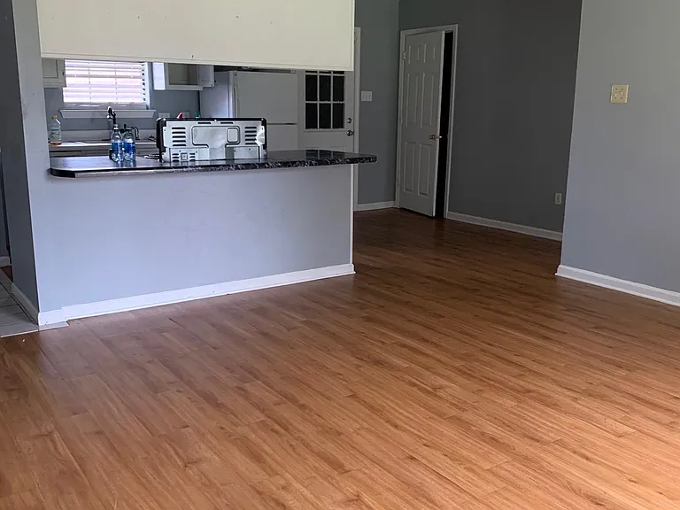 715 Cherub Dr — Photo 4