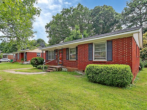 2nd image of 4401 Ridgeley Dr